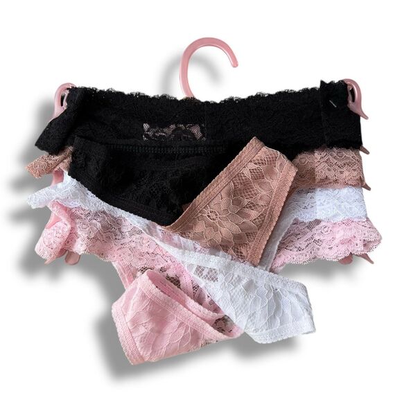 Juicy Couture 4 Pack Lace Lingerie Thong Set McBling Y2K Size Medium - Picture 5 of 9